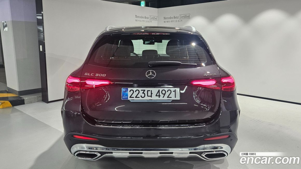 Mercedes-Benz GLC-Class GLC300 4MATIC AMG Line, 2026