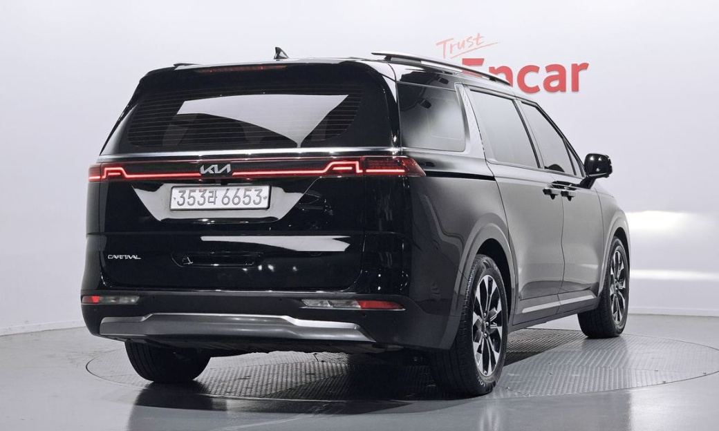 Kia Carnival 9-Seater Signature, 2023