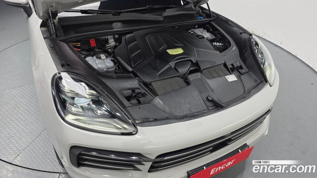 Porsche Cayenne 3.0 COUPE PLATINUM EDITION, 2023