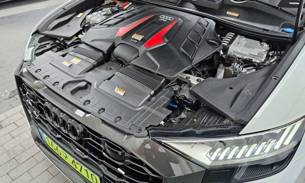 Audi RSQ8 4.0 TFSI Quattro, 2021