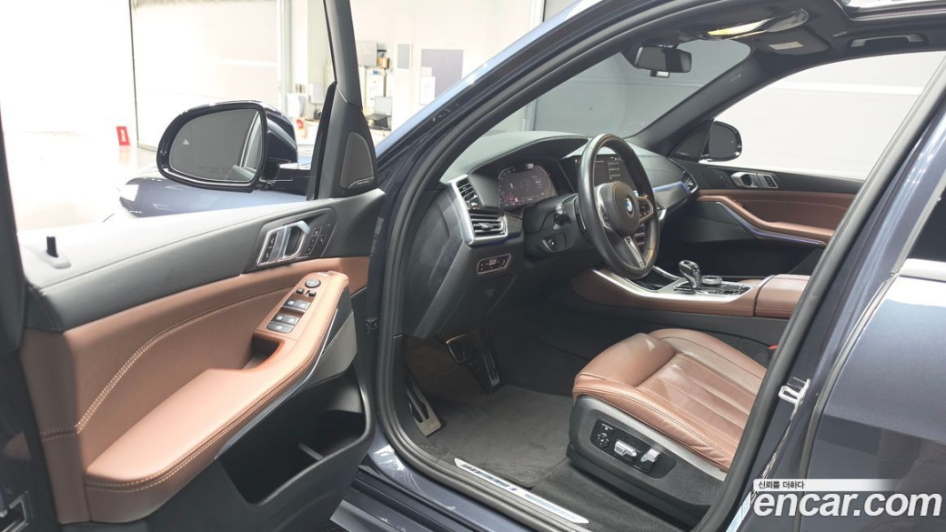 BMW X5 xDrive 40i M Sport, 2021