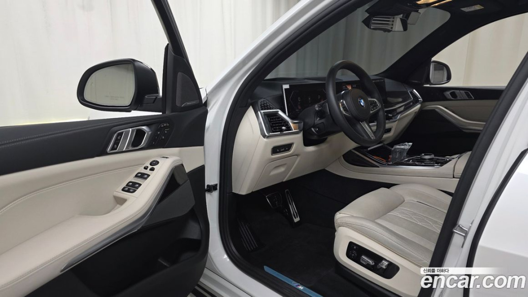 BMW X7 xDrive 40i M Sport 6STR, 2025
