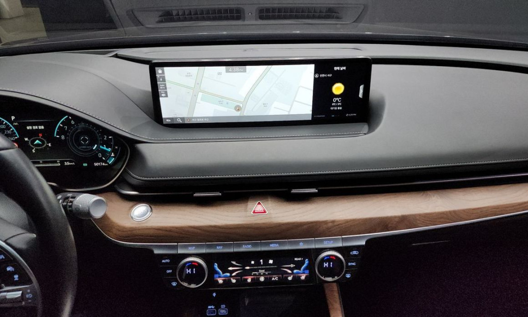 Genesis G80 Gasoline 2.5 Turbo AWD, 2022