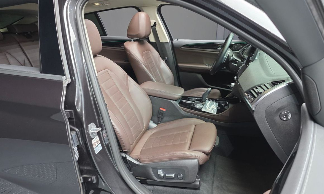 BMW X4 xDrive20i xLine, 2021