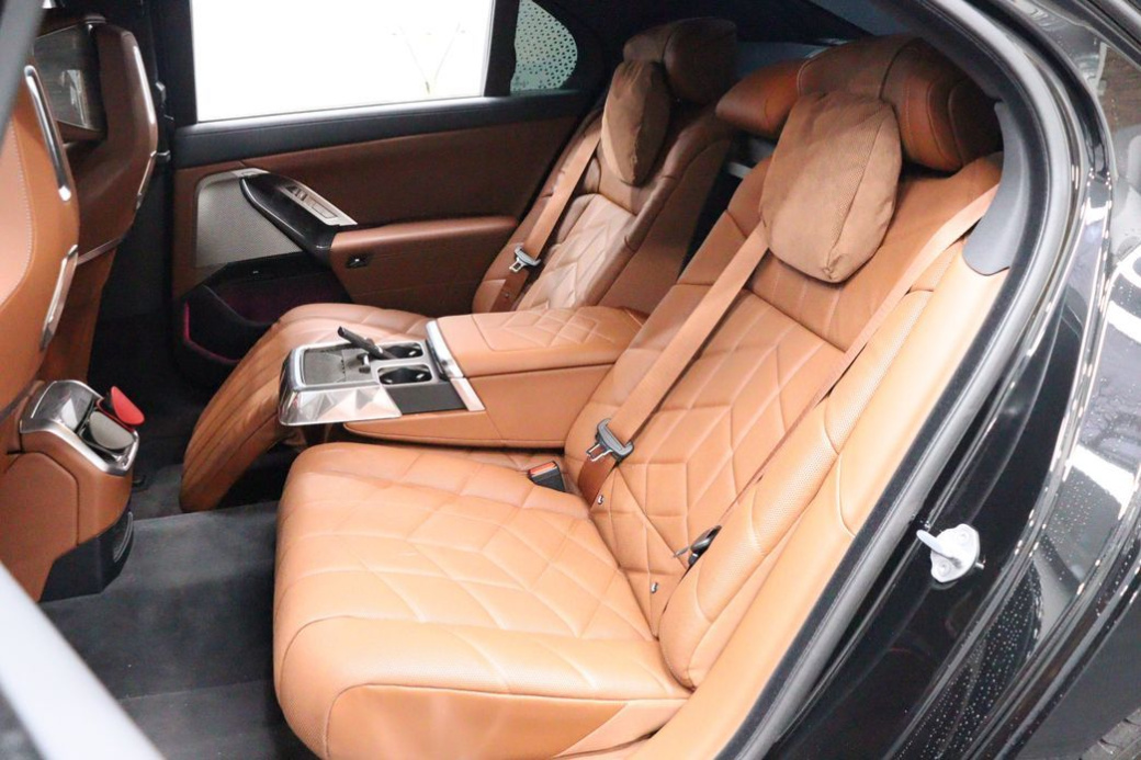 BMW 7-Series 740i xDrive M Sport, 2024