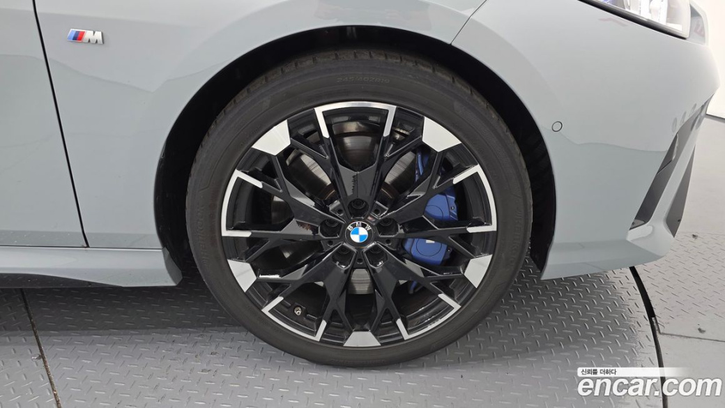 BMW 2-Series M235 xDrive, 2025