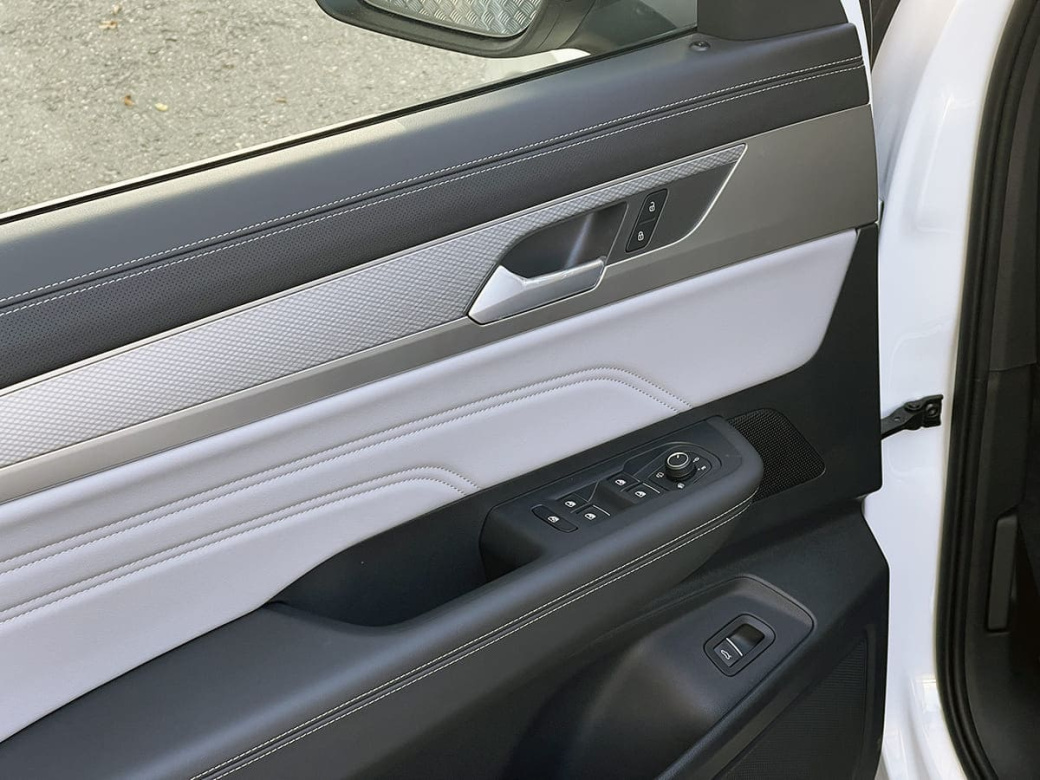 Volkswagen Tavendor R-Line 2.0 2025