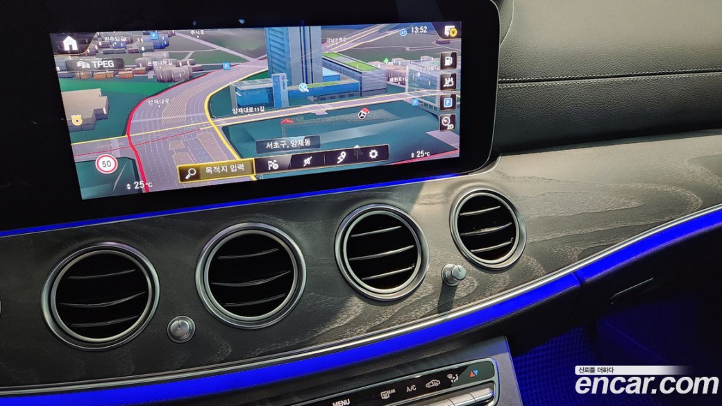 Mercedes-Benz E-Class E350 4MATIC AMG Line, 2022