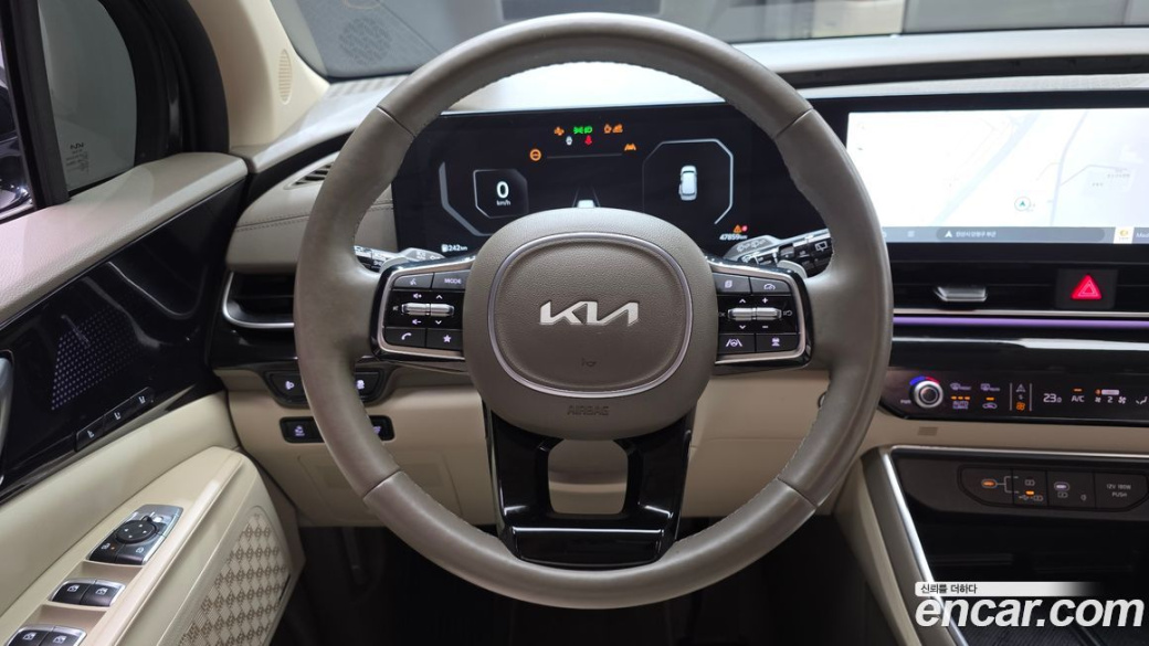 Kia Carnival 9-Seater Hi Limousine, 2024