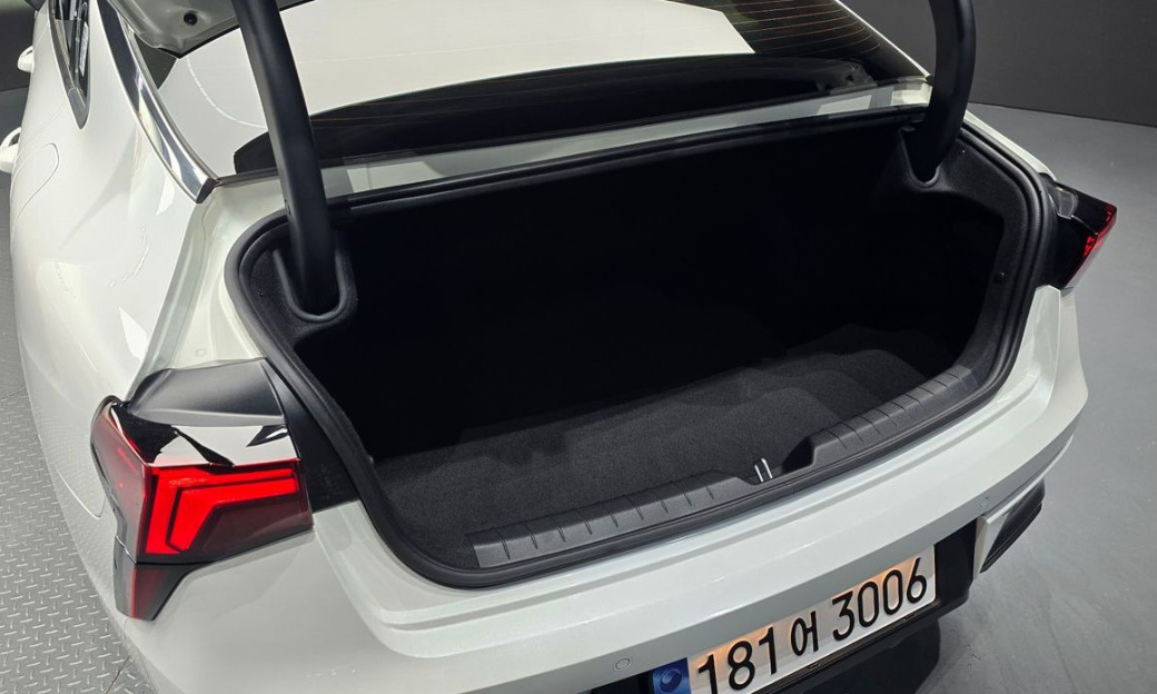 Kia K5 2.0, 2025