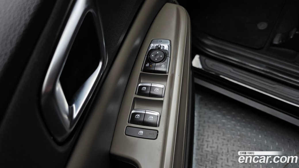 Kia Carnival 9-Seater Noblesse, 2024
