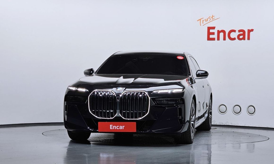 BMW 7-Series 740d xDrive M Sport, 2025