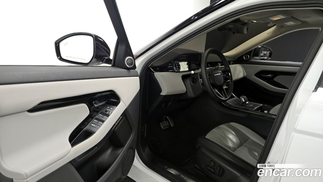 Land Rover Range Rover Evoque P250 Dynamic SE, 2024