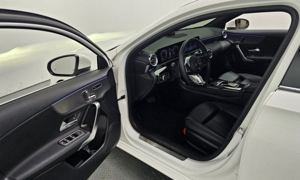 Mercedes-Benz A-Class A220 Hatchback, 2025