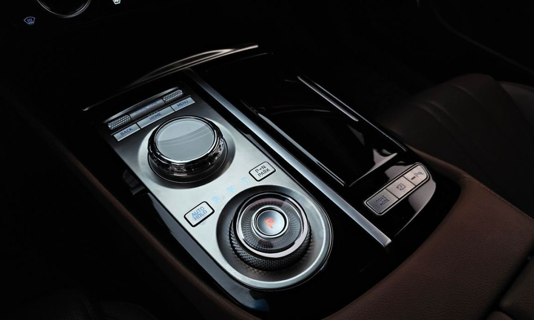 Genesis G80 Gasoline 2.5 Turbo 2WD, 2024