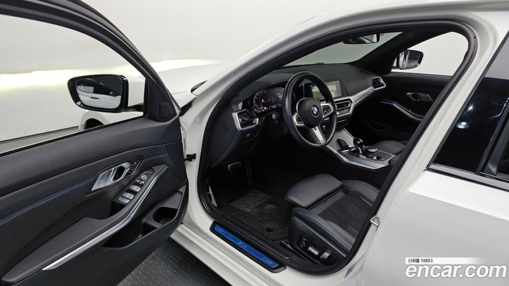 BMW 3-Series 320i M Sport, 2022