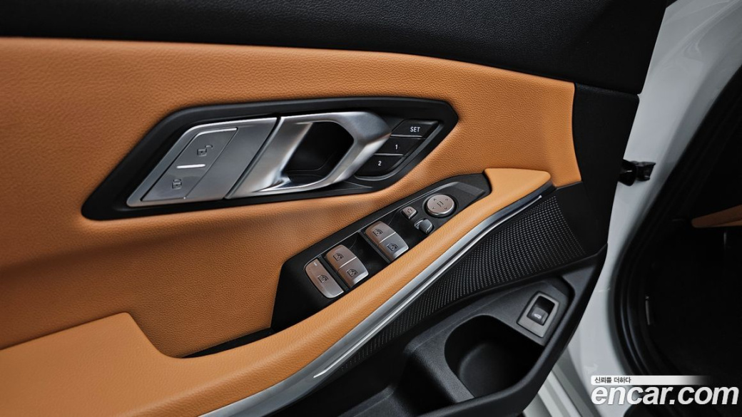 BMW 3-Series 320i M Sport, 2023