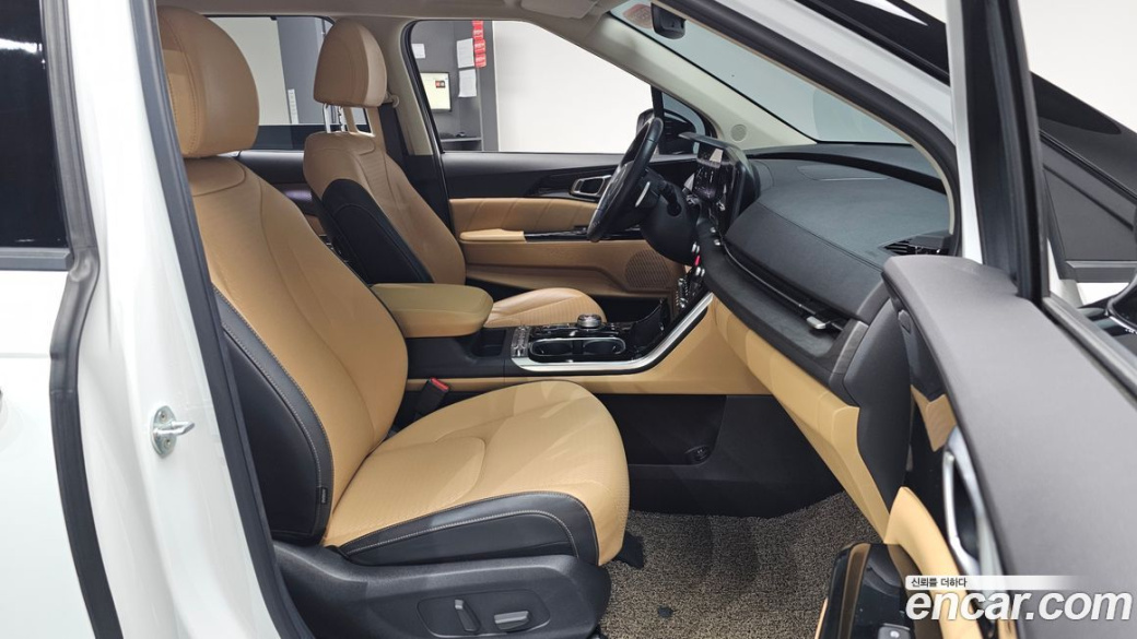 Kia Carnival 9-Seater Signature, 2022