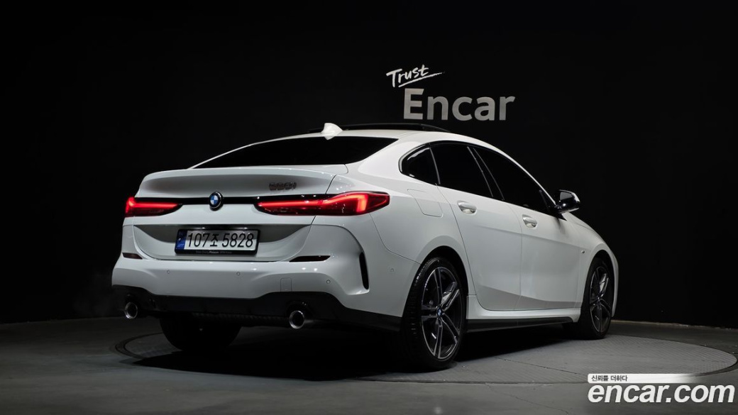 BMW 2-Series 220i M Sports, 2024