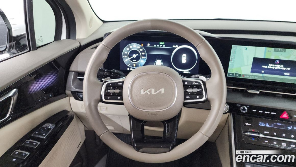 Kia Carnival 9-Seater Signature, 2023