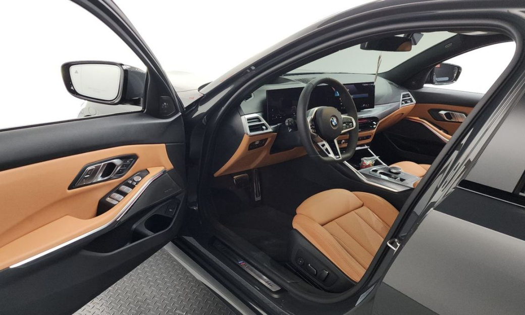 BMW 3-Series 320i M Sport, 2025