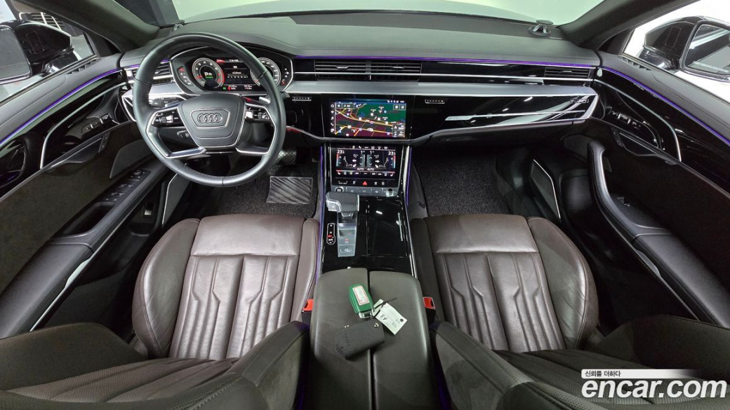 Audi A8 55 TFSI Quattro LWB, 2021