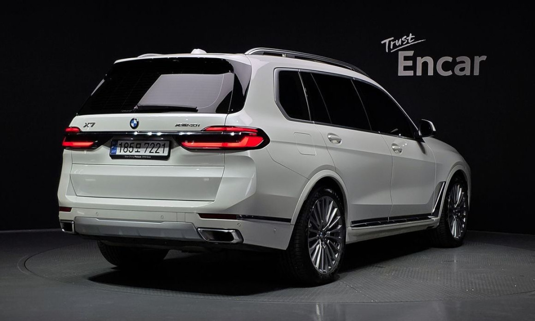 BMW X7 xDrive 40i Design Pure Excellence 7-Seater, 2024