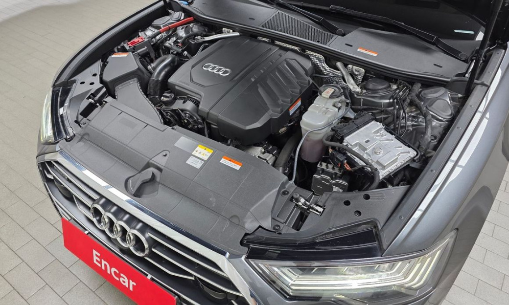 Audi A6 45 TFSI Quattro Premium, 2023