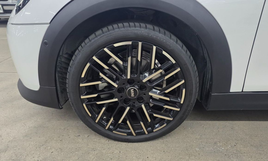 Mini Cooper 5 Door Favoured, 2025