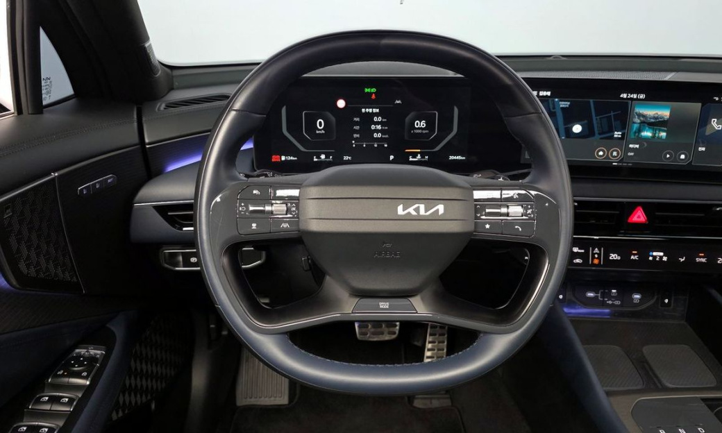 Kia K8 2.5 Gasoline 2WD, 2025