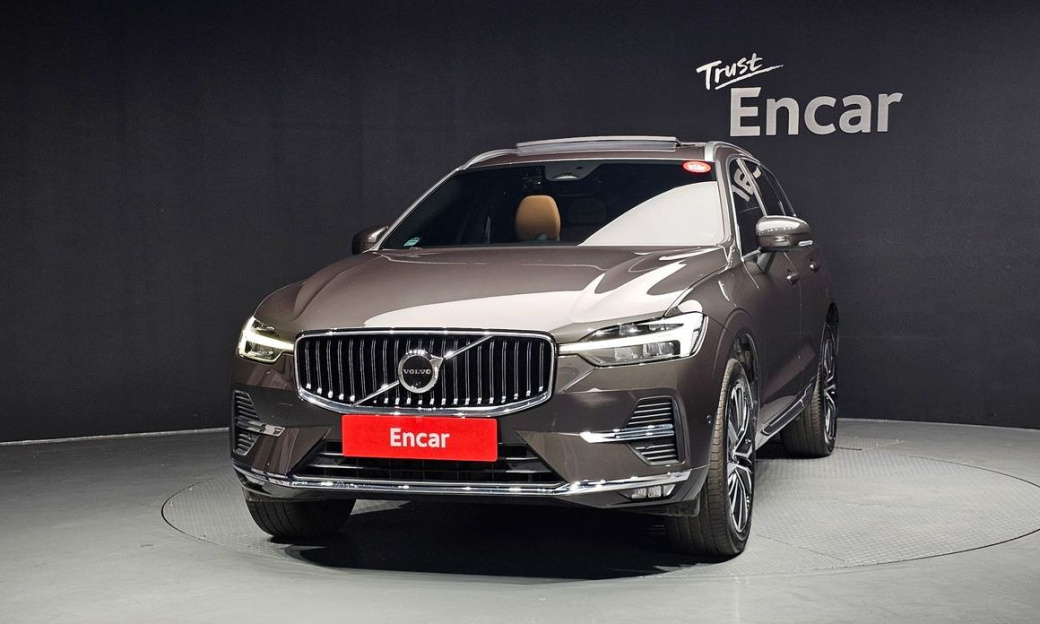 Volvo XC60 B6 Ultimate Bright, 2024