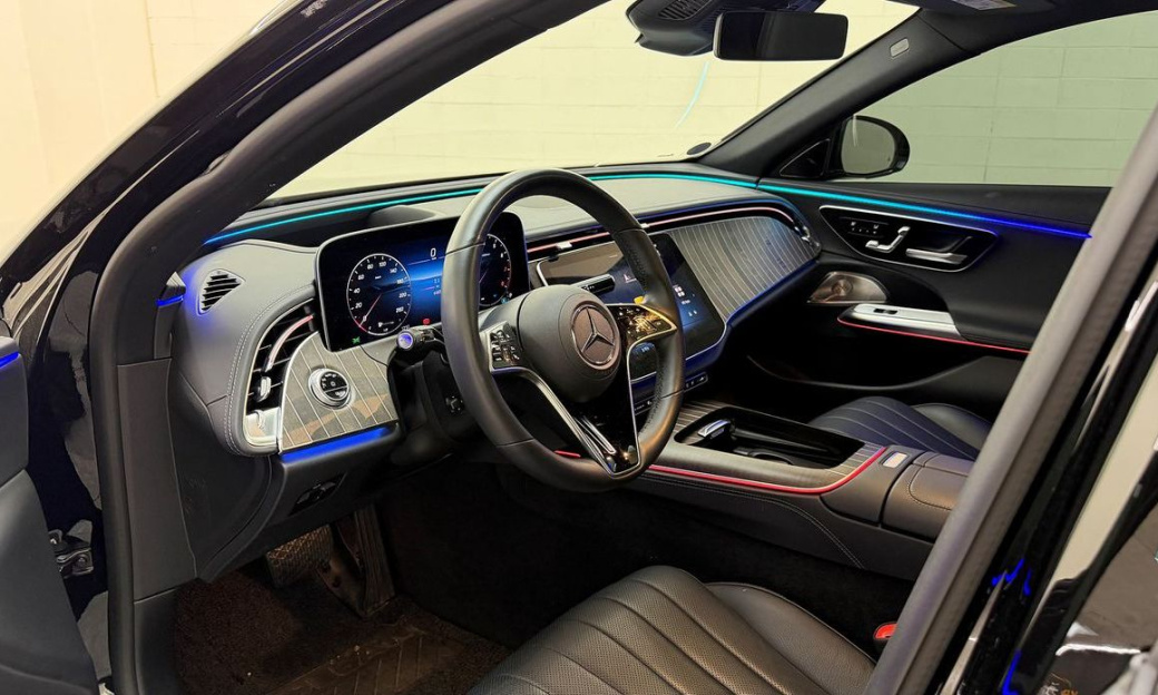 Mercedes-Benz E-Class E300 4MATIC Exclusive, 2024