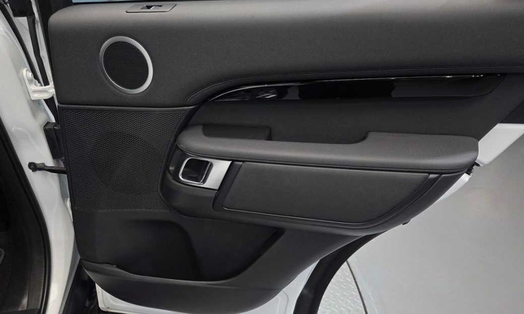 Land Rover Discovery D250 S, 2024