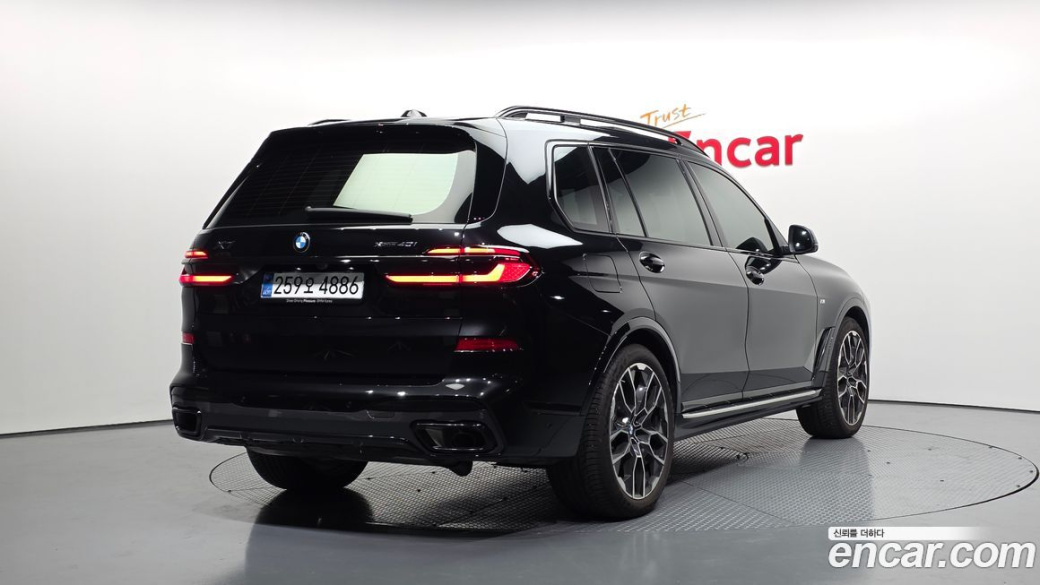 BMW X7 xDrive 40i M Sport 6STR, 2025