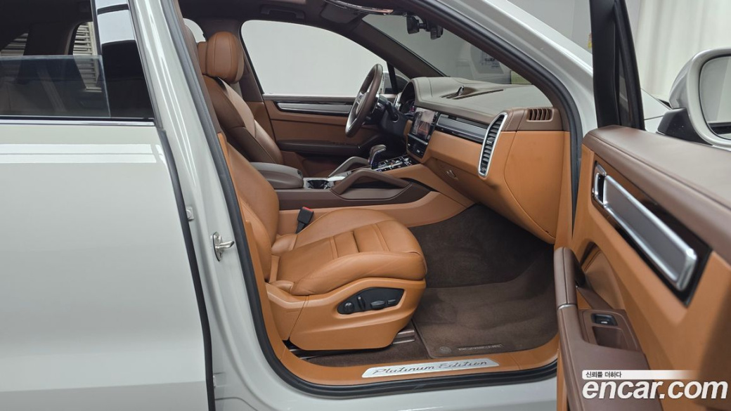 Porsche Cayenne 3.0 PLATINUM EDITION, 2023