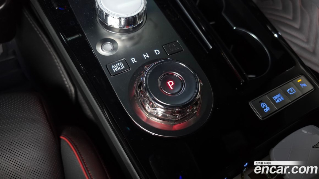 Genesis G80 Gasoline 2.5 Turbo AWD, 2025