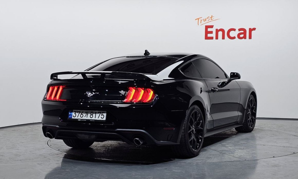 Ford Mustang Coupe, 2023