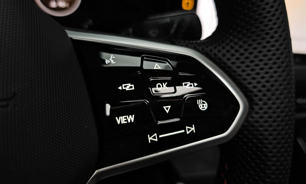 Volkswagen Golf 2.0 GTI, 2024