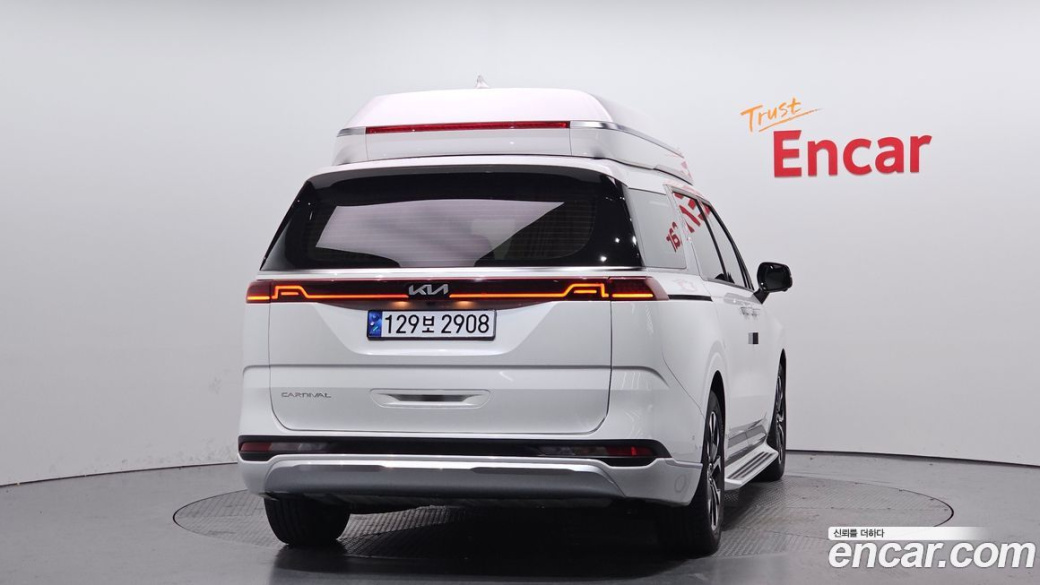 Kia Carnival 9-Seater Hi-Limousine, 2022