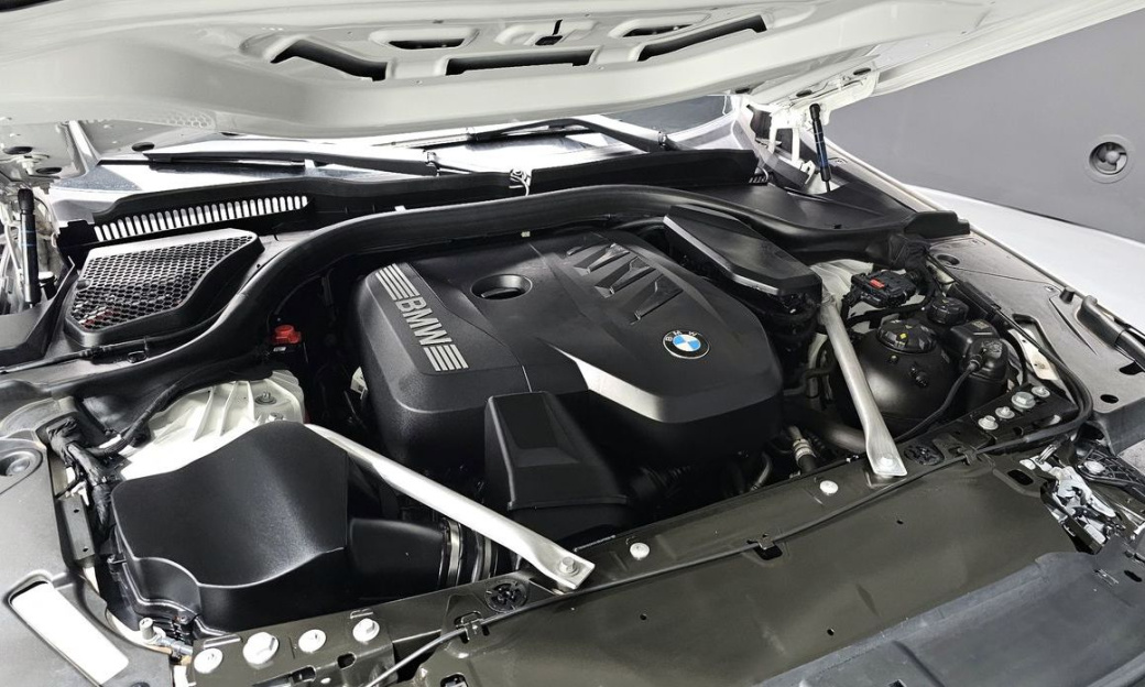 BMW 5-Series 530i xDrive M Sport, 2024