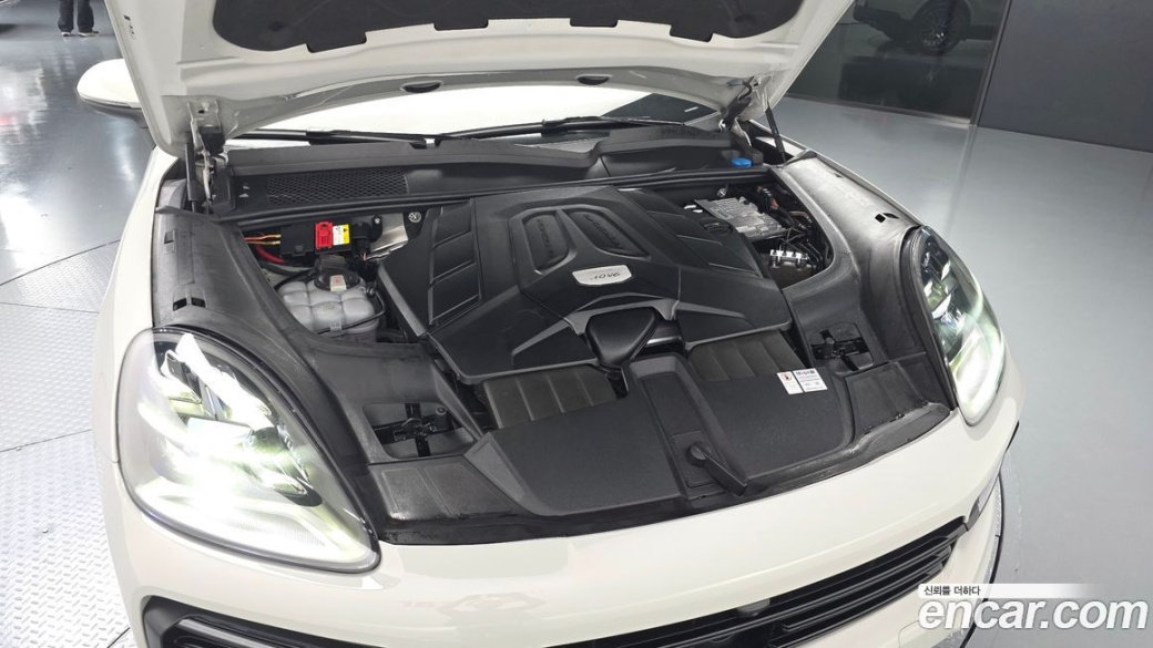Porsche Cayenne 3.0 Coupe, 2022