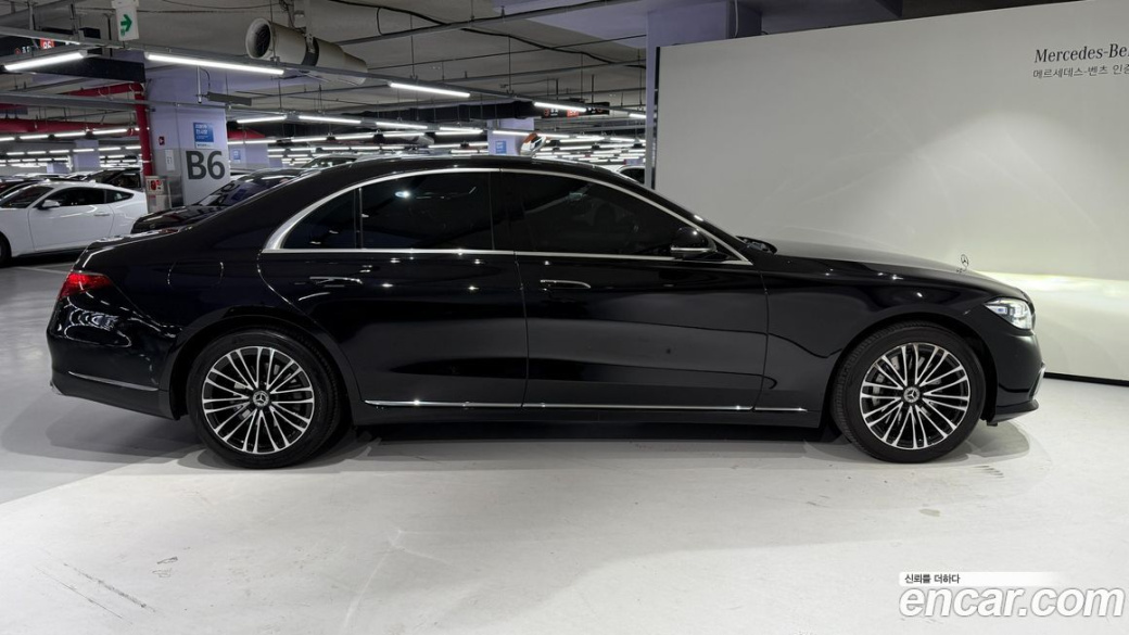 Mercedes-Benz S-Class S350 d, 2023