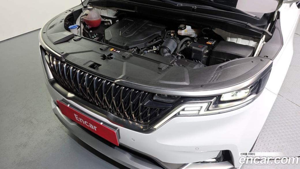 Kia Carnival 7-Seater Hi-Limousine, 2023