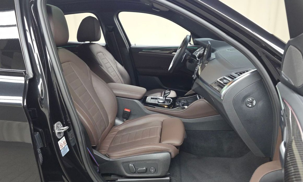 BMW X4 xDrive20i M Sports Pro, 2024
