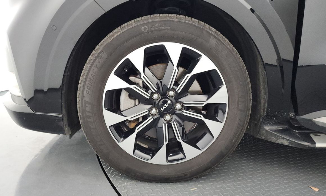 Kia Carnival 7-Seater Hi-Limousine, 2023
