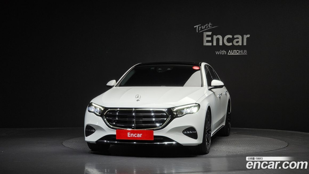 Mercedes-Benz E-Class E220d 4MATIC Exclusive, 2024