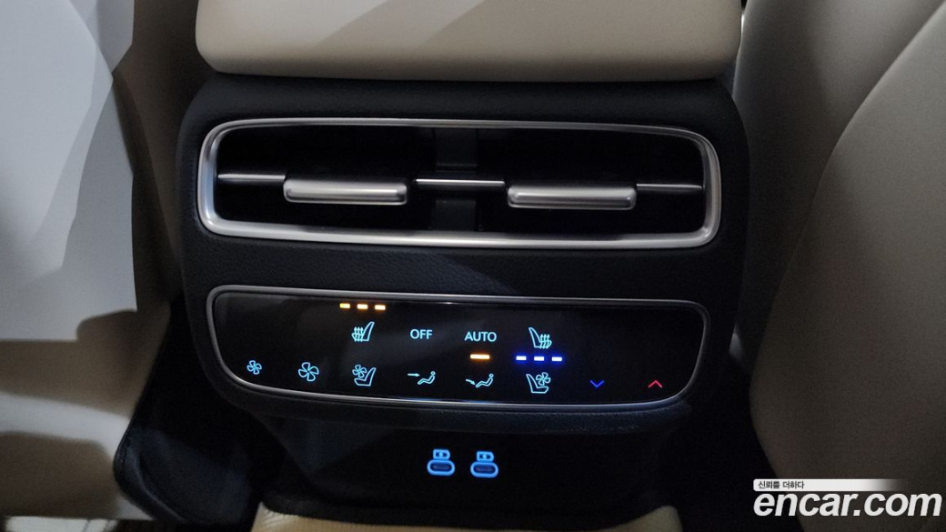 Genesis GV70 2.5T Gasoline AWD, 2025