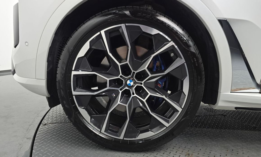 BMW X7 xDrive 40i M Sport 6STR, 2024
