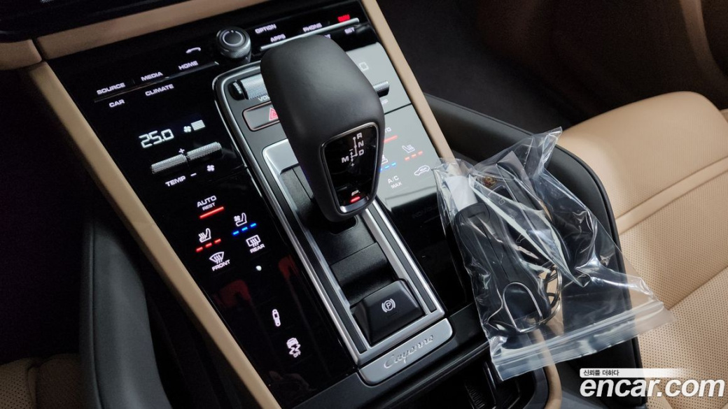 Porsche Cayenne 3.0 COUPE PLATINUM EDITION, 2022