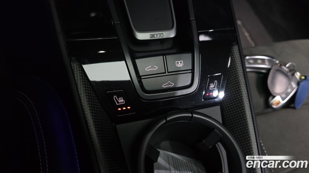 Porsche 911 Carrera 4 GTS, 2023